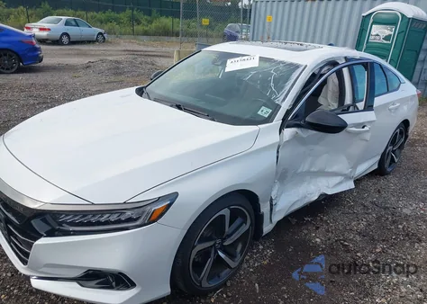 2022 Honda Accord Sport 2.0T z USA, uszkodzony, nr VIN 1HGCV2F30NA014088